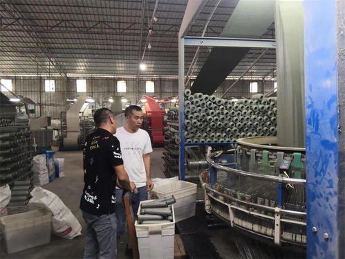 太平鎮開展專項安全檢查，煙花爆竹店、塑料廠與五金廠等單位接受全面排查